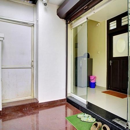 Hotel O Crystal Executive Suites Kochi Exterior foto